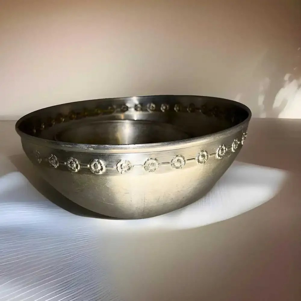 Vintage Aluminum Nesting Bowl Set Large Serving with 4 Small Mid Century Floral